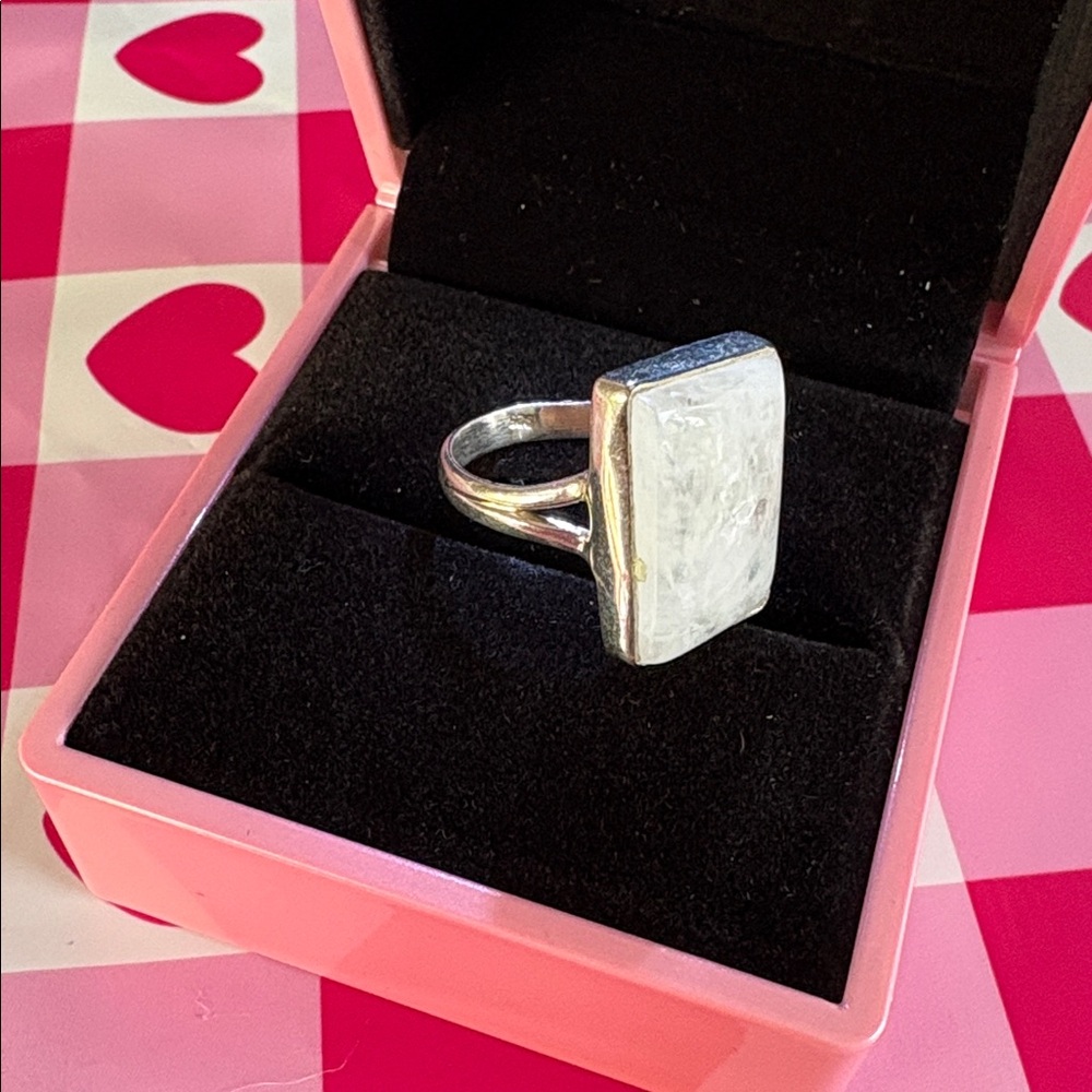 Rectangular Moonstone Ring Sz
6 marked 925 - Picture 4 of 9